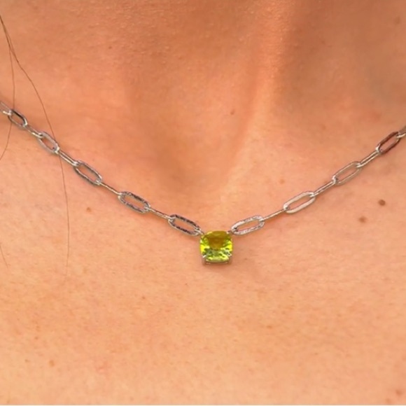 NEW-Affinity Gems Paperclip Cushion Cut Gemstone Necklace SterlingSilver Peridot - Picture 2 of 4